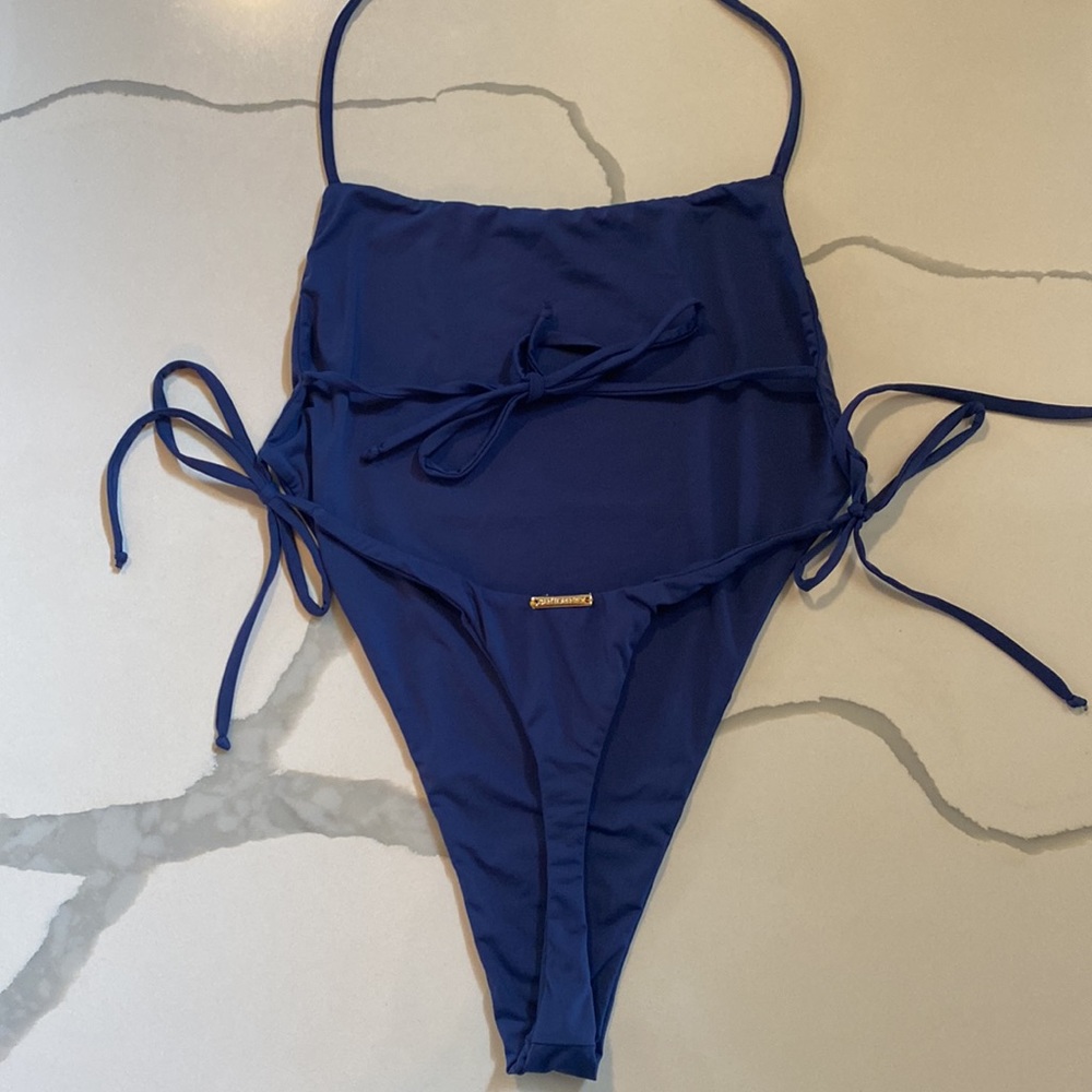 San Lorenzo One Piece